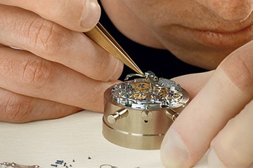 武汉劳力士机械表为什么总快2-3分钟